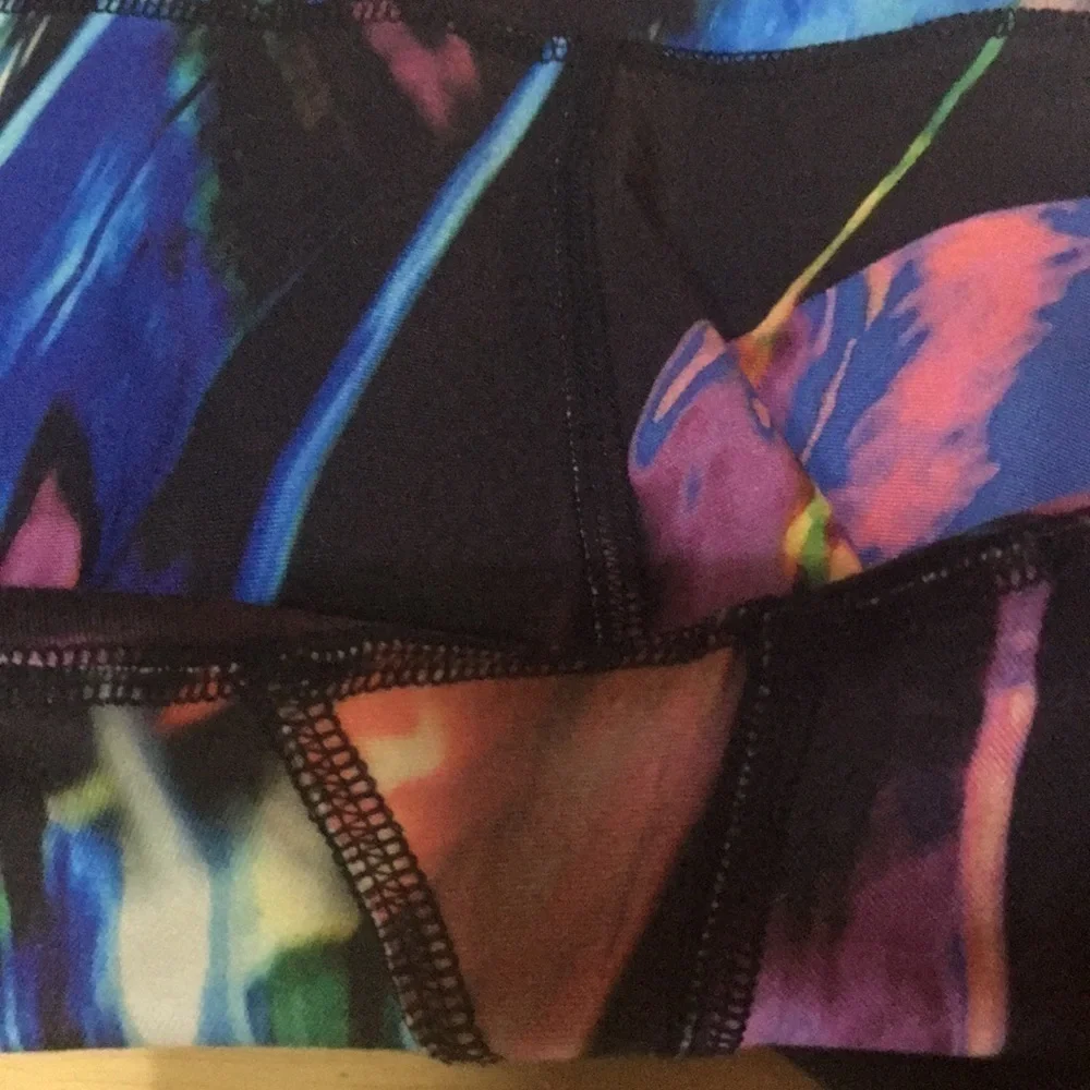 Fabletics capri length power hold legging - Picture 4 of 7